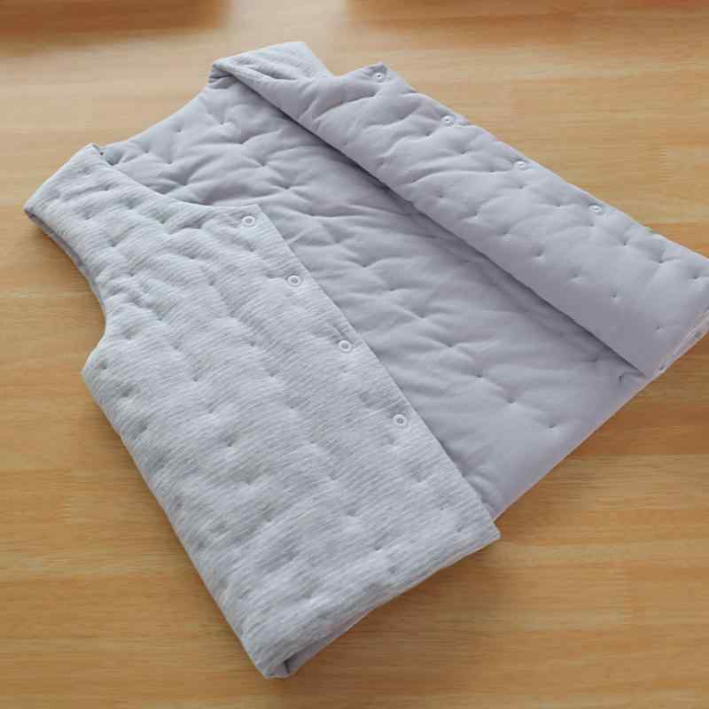 ・スタイル: カジュアル・: シングルブレスト・素材: 綿・裏地: コットン・中綿: 綿・対象年齢: 3歳〜9歳・フィット: スリム・厚さ: 中綿入り・機能: 保温・ネックライン: Vネック・前立て: シングルブレスト・柄: ストライプ・性別: ユニセックス・身長: 110cm〜160cm・カラー展開: ブルー、グレー、ピンク