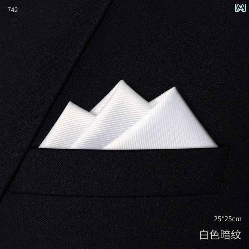 ポケットチーフ メンズ スーツ ビジネス フォーマル 胸元 スクエア ハンカチ ポリエステル 白 銀 ライトブルー 織柄 光沢 ペイズリー柄 チェック柄 ヘリンボーン柄 ヨーロピアン柄