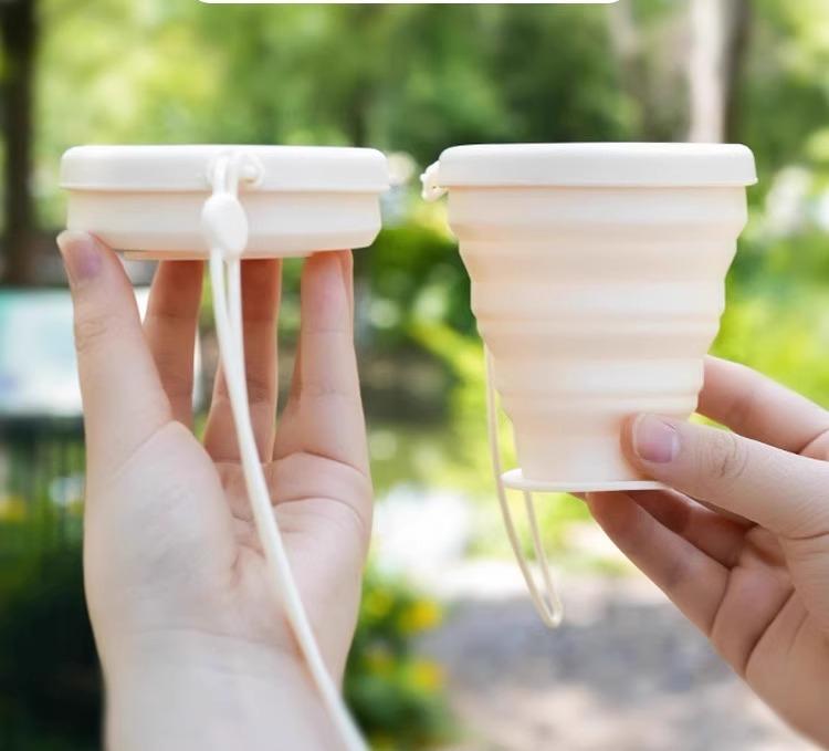 コップ メンズ レディース 折りたたみ シリコン製 携帯 ポータブル カップ うがい 歯磨き 洗面 旅行 キ..