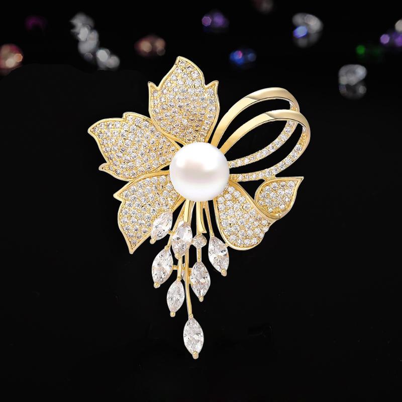 ブローチ レディース パール フラワーモチーフ エレガント 上品 華やか ジルコニア ラインストーン ゴ..
