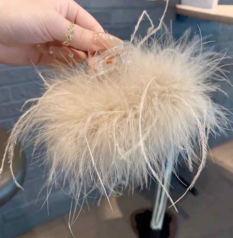 ・スタイル: 日韓風・カテゴリ: ヘアクリップ・カラー展開: ベージュ、ピンク、ブラック・サイズ展開: 小（長さ11cm）、大（長さ13cm）