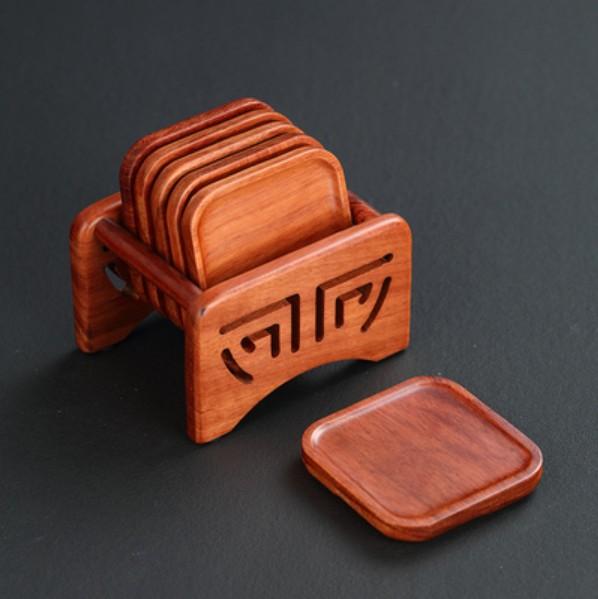 茶托 無垢材 透かし彫り 花梨 黒檀 円形 正方形 カップマット 茶杯置き 耐熱 断熱 功夫茶具 茶道小物 ..