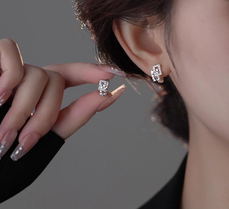 ・数量: 1組・素材: シルバーアクセサリー・種類: ピアス・柄: 幾何学模様