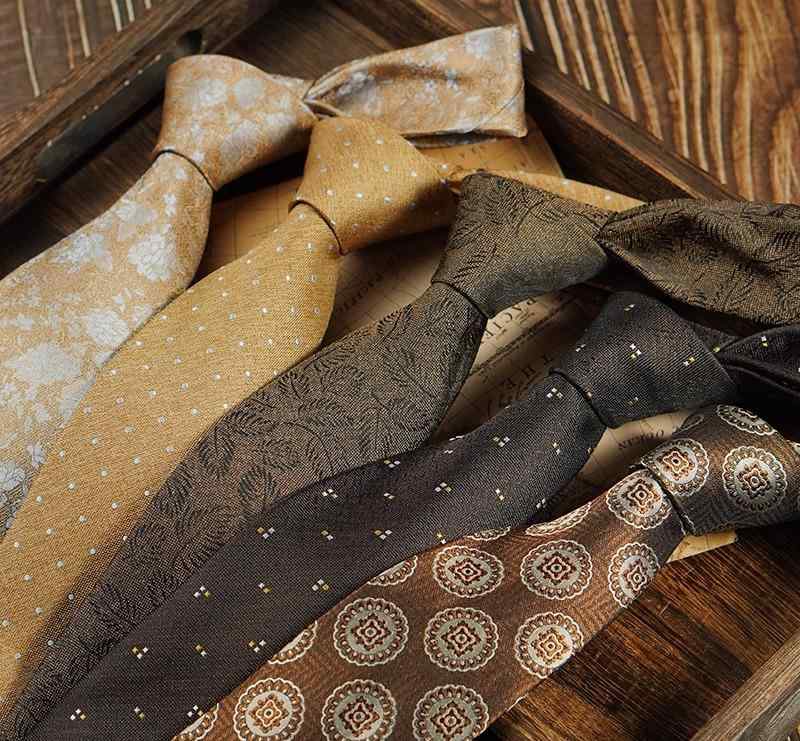 楽天市場】ネクタイドットゴールドの通販