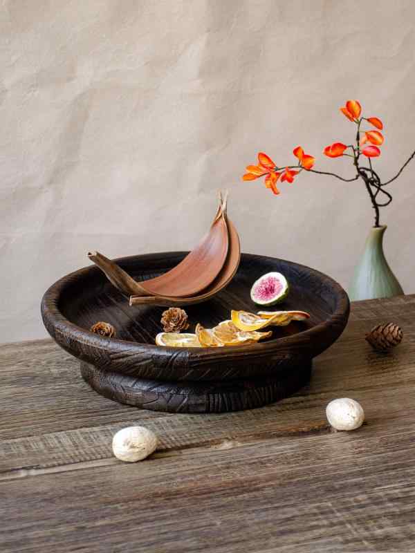 トレイ 無垢材 木製 ドライフルーツ 菓子 盛り皿 中式 レトロ わびさび風 ハンドメイド おやつ 来客 茶室用 脚付き 八の字脚 テラコッタカラー 炭焼 黒 おしゃれ 和モダン アンティーク風