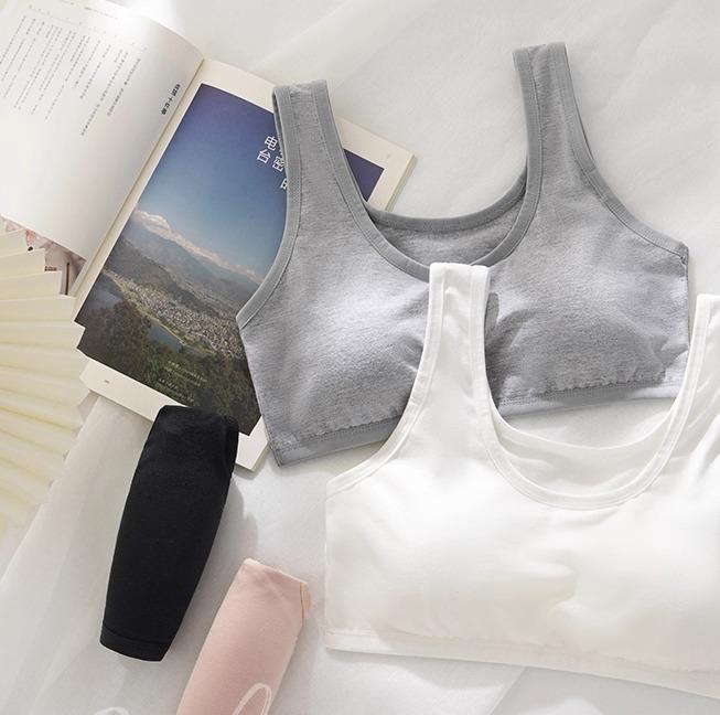 スポーツブラ ジュニア ブラジャー レディース ガールズ ノンワイヤー コットン リブ 谷間メイク 揺れ防止 美背 固定 パッド 伸縮性 吸汗 速乾 春夏 黒 白 グレー 普段使い