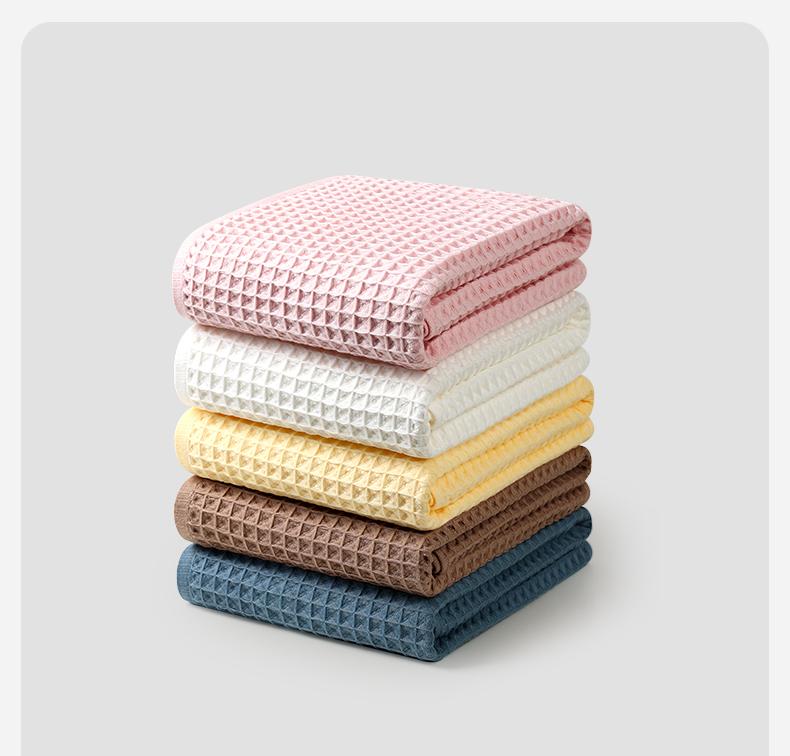 バスタオル 女性用 大人用 メンズ レディース 綿 薄手 軽量 吸水速乾 吸湿性 家庭用 お風呂上がり 湯上り バスルーム 単色 無地 夏 サマー