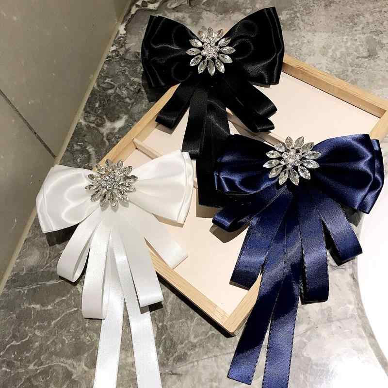 Other - ブローチ レディース 韓国 大きな リボン 蝶ネクタイ ラインストーン クリスタル サテン ロングリボン フォーマル 結婚式 二次会 パーティー 入学式 卒業式 エレガント おしゃれ ピンブローチ 黒 白 ネイビー