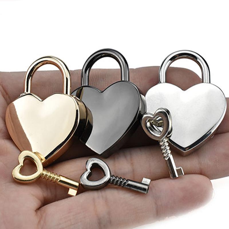 南京錠 ミニ ハート形 パドロック バッグチャーム 金属製 アクセサリー ウェディング装飾 ポーチ 小物..
