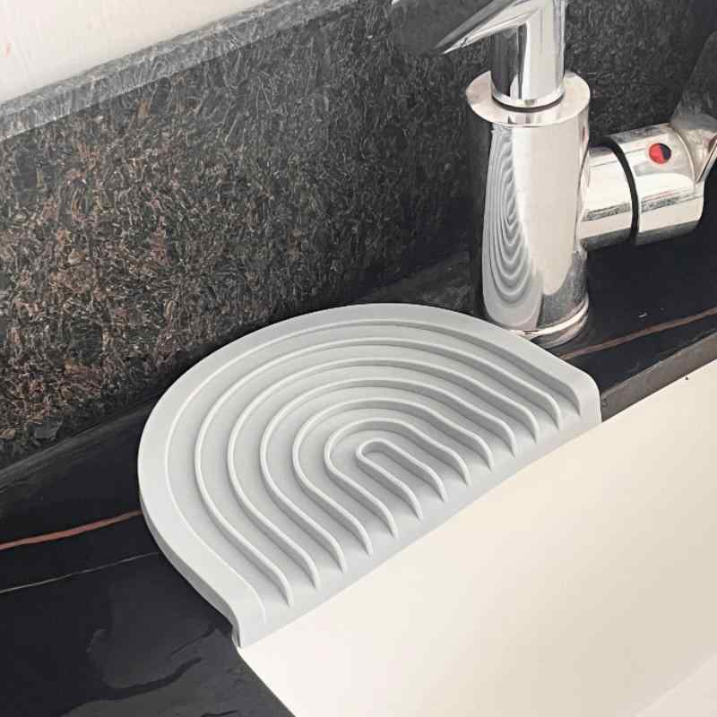 ソープディッシュ シリコン製 家庭用 バス 洗面 水切り 排水 滑り止め 半円形 韓国スタイル 無地 大型 ..