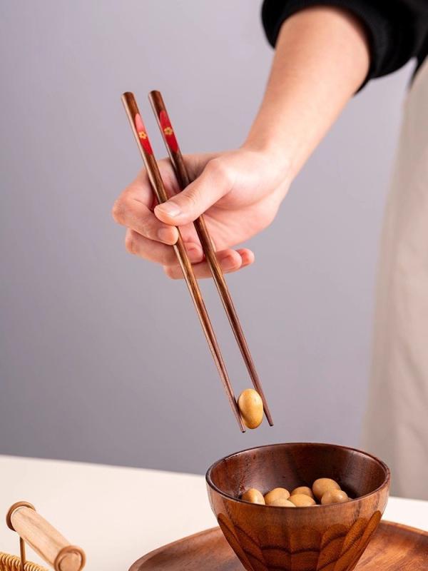 Service Spoon - 箸 大人用 鶏翅木 木 桜柄 5膳セット 和風 中華風 家庭用 レストラン 普段使い 一人一本 多彩 23cm シンプル ナチュラル なめらか仕上げ 一体型 先端細め 食事用具
