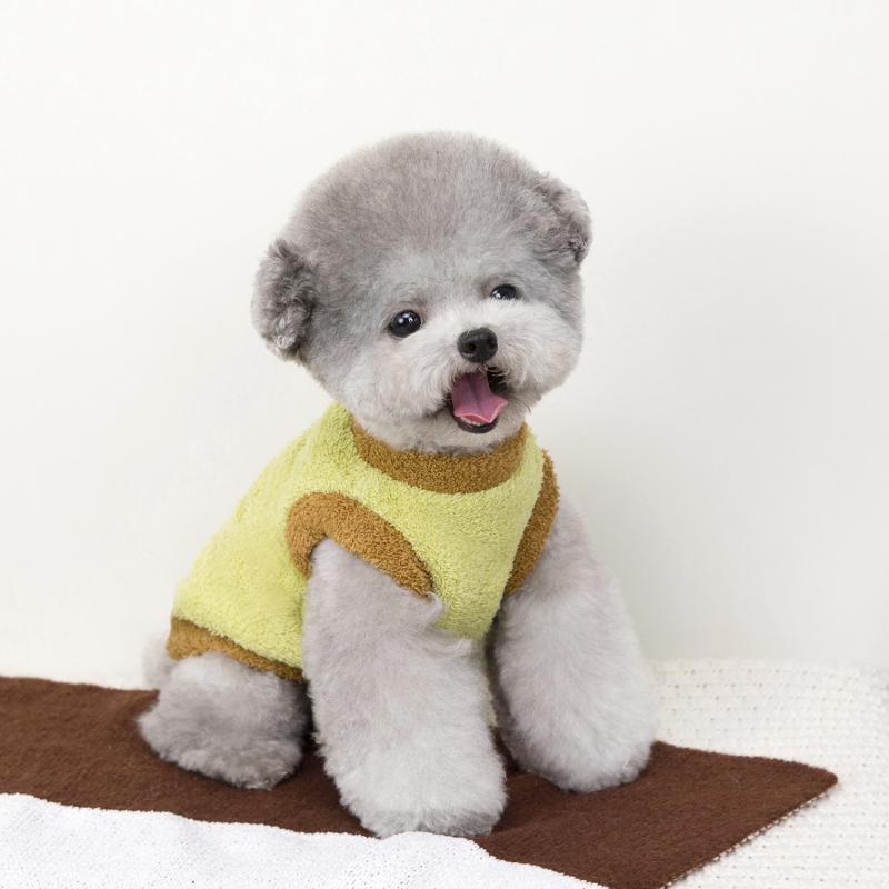 ペット服 小型犬 猫 犬用 秋冬 フリース パーカー スウェット ウェア 保温性 暖かい リード穴付き テディ ビション コーギー 普段使い 散歩 カジュアル グリーン カフェブラウン