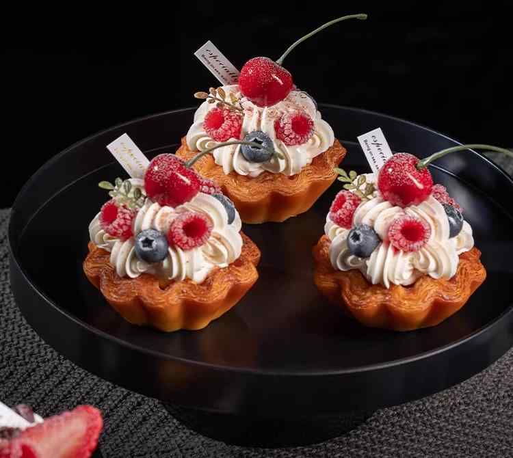 食品サンプル スイーツ フェイクフード フルーツエッグタルト 花形 フリル カスタードタルト ディスプ..