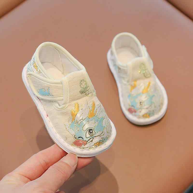 靴 男の子 ベビー ファーストシューズ 漢服 チャイナ服 中華風 布製シューズ やわらかソール 千層底 手描き模様 光沢 サテン風 お祝い 誕生日 七五三 普段使い オールシーズン グリーン系