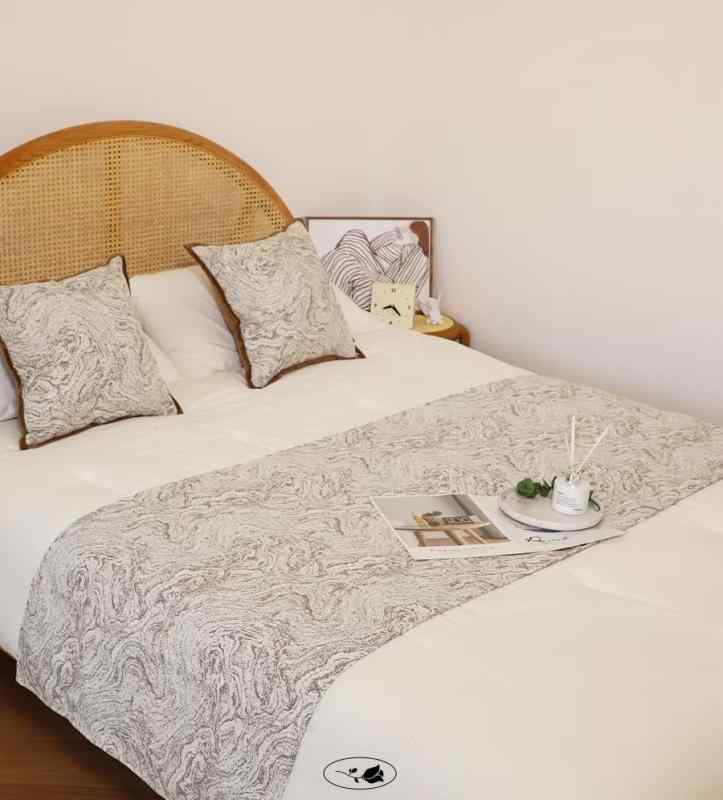 ベッドスロー ブランケット ベッドライナー スローケット ファッション 質感 模様 テクスチャ 北欧 モダン ホテル 民泊 寝室 インテリア ポリエステル オールシーズン ブラウン モノトーン