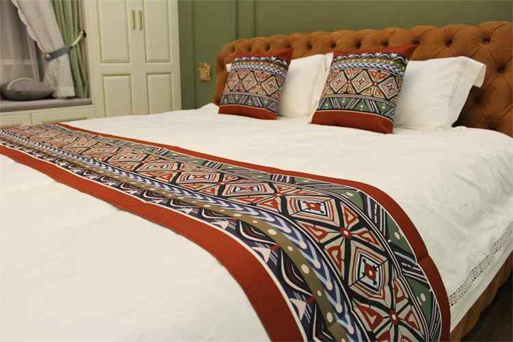 ベッドスロー おしゃれ ベッドランナー 綿麻 リネン ヨーロピアン ホテル 民泊 寝具 ベッドカバー デコ..