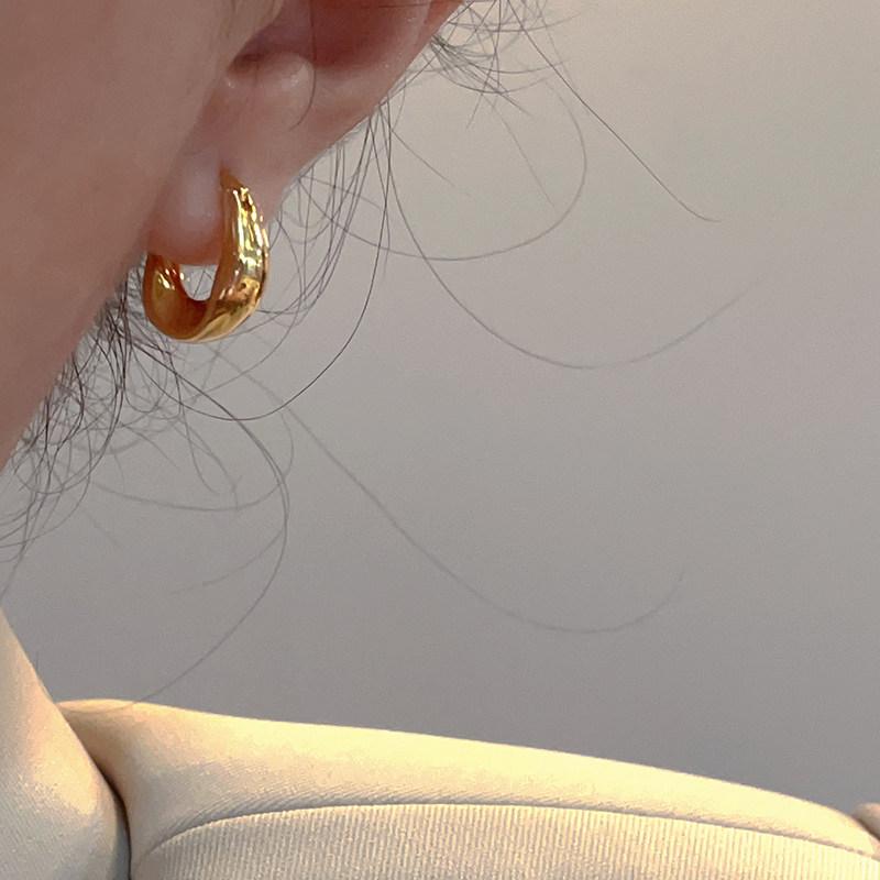 Earrings - ピアス フープ レディース 両耳 シンプル ミニマル メタル クール 上品 小ぶり アクセサリー 普段使い デイリー オフィス カジュアル 万能 合金 ゴールド シルバー