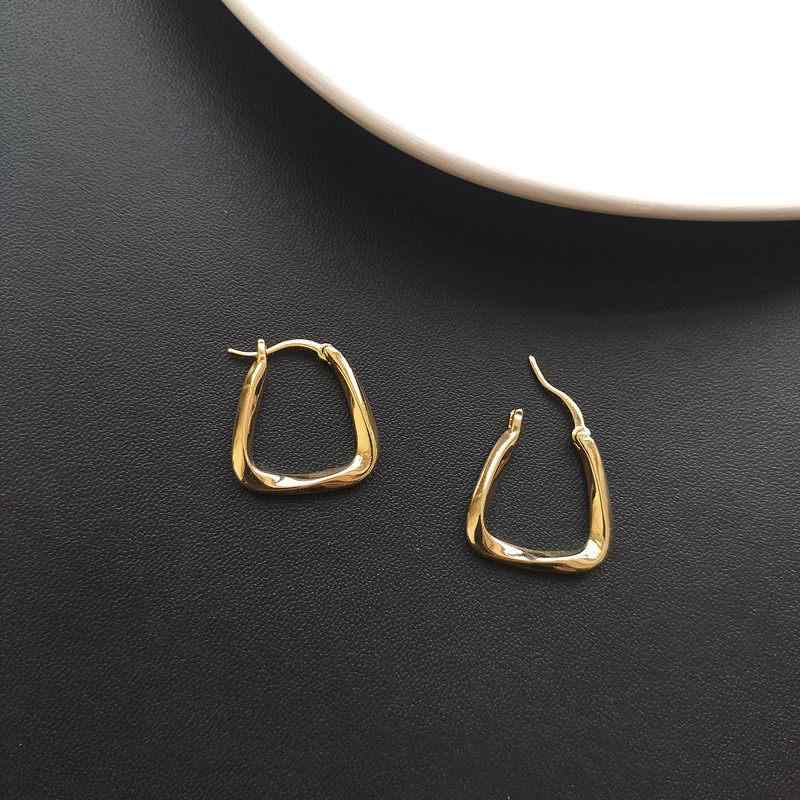 ピアス フープ レディース 韓国 両耳 メタル 個性的 シンプル クール シック シルバー レトロ 普段使い..