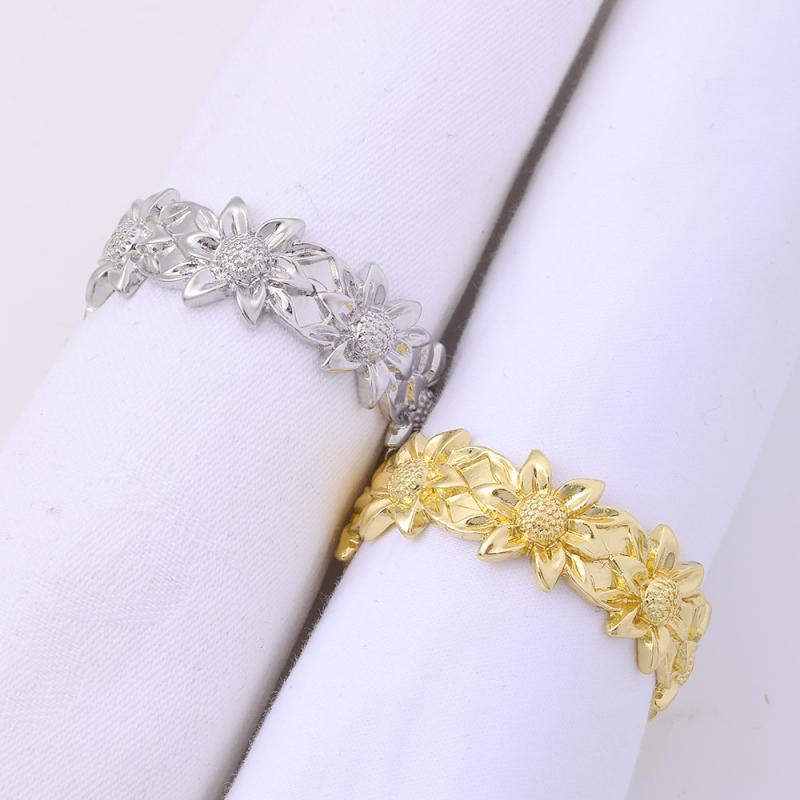 ナプキンリング ひまわり 向日葵 花柄 フラワー 合金 電気メッキ加工 高級感 ホテル レストラン 結婚式 西欧風 北欧風 ラグジュアリー おしゃれ かわいい テーブルコーディネート 雑貨 インテリア 飾り ゴールド シルバー イエロー