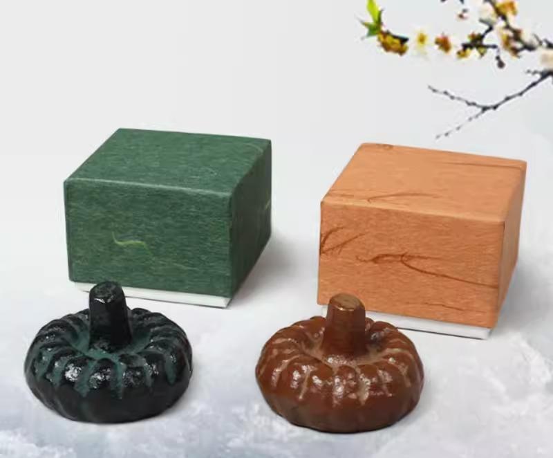 文鎮 ブリキ ABS樹脂 長尺 カボチャ 亀 おしゃれ クリエイティブ 緑 黒 茶色 書道 絵画 デッサン 墨画 練習 文房具 ペーパーウェイト 紙押さえ 筆置き インテリア レトロ 誕生日 記念日 ギフト 贈り物