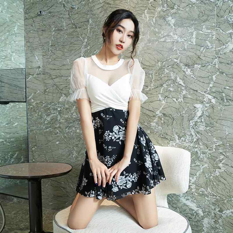 樂天商城 - ワンピース レディース ミニ丈 ラウンドネック デコルテ 切り替え シフォン 花柄 パフスリーブ セクシー ナイトドレス キャバ パーティー Aライン ハイウエスト フリル シアー 透け感 ホワイト ブラック ポリエステル
