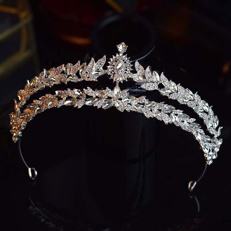 ティアラ レディース 王冠 クラウン 髪飾り ヘアアクセサリー 結婚式 誕生日 演奏会 韓国 高級感 クリスタル ジルコニア キラキラ 上品..