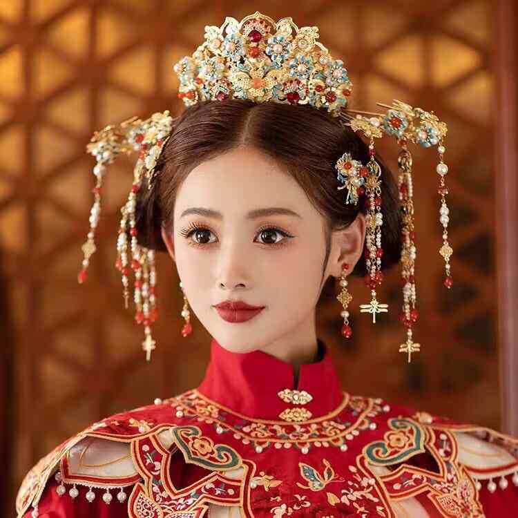 髪飾り レディース 鳳冠 かんざし 揺れる ブライダル 花嫁 結婚式 披露宴 前撮り 中華風 漢服 唐風 豪..