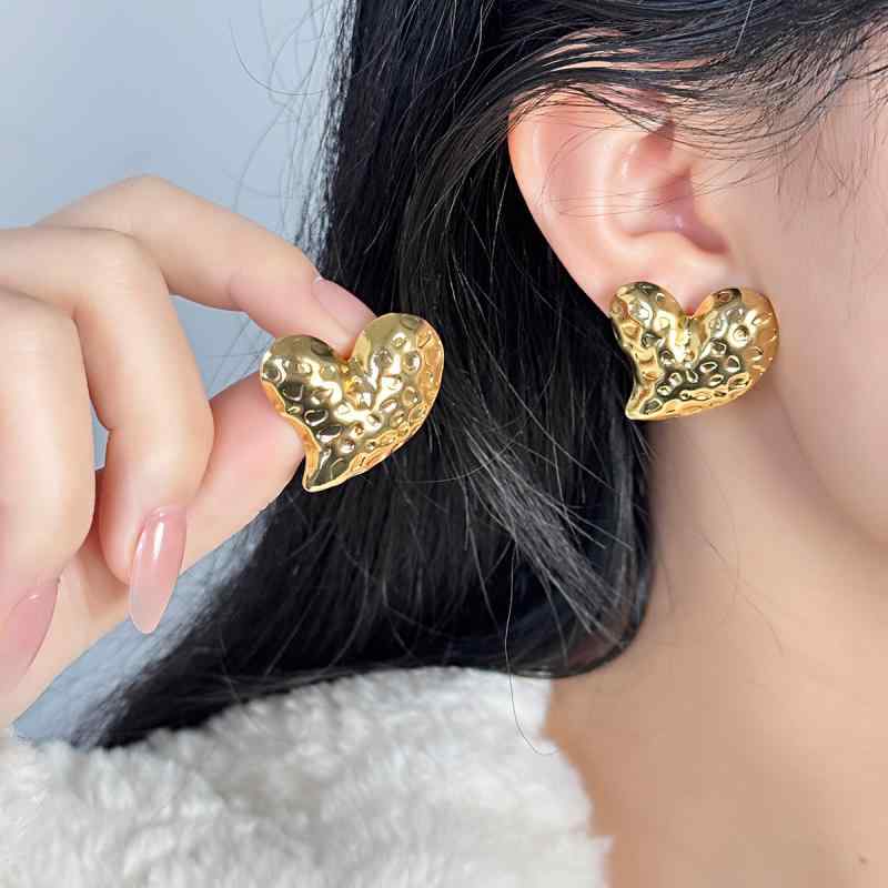 Tourmaline - ピアス レディース ハートモチーフ 耳飾り アクセサリー ゴールド 高級感 槌目模様 凹凸 不規則 シンプル 上品 おしゃれ かわいい 通勤 普段使い 結婚式 華やか 合金 電気メッキ加工 春夏 カジュアル エレガント