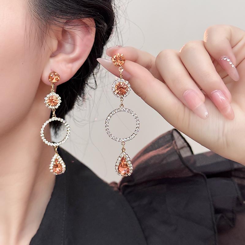 ピアス レディース 揺れる ロング アシンメトリー しずく型 幾何学 韓国 大人かわいい キラキラ ジルコニア ラインストーン 合金 電気メッキ加工 高級感 フェミニン エレガント 通勤 オフィス 普段使い 春夏