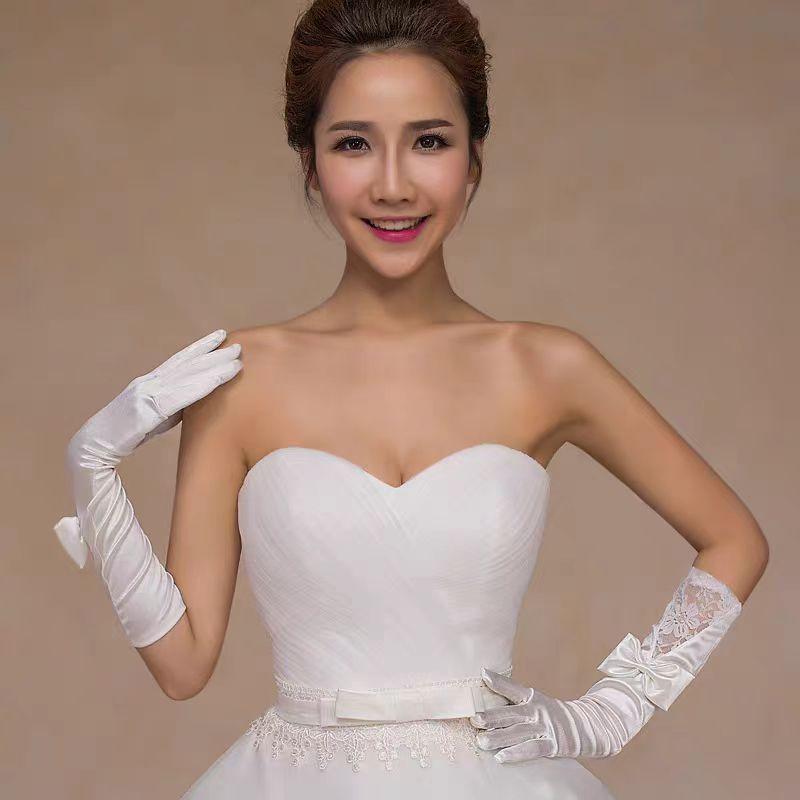 ウェディンググローブ レディース 手袋 サテン レース ロング リボン 結婚式 ブライダル 披露宴 赤 白 5本指 紫外線対策 UVカット 日焼け防止 エレガント 上品 高級感 フォーマル 大人かわいい 花嫁 婦人用 ドレス