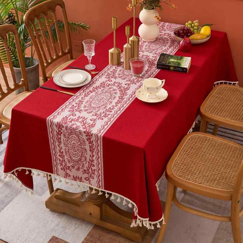 テーブルクロス おしゃれ 長方形 結婚式 お祝い 慶事 パーティー ダイニング 食卓 布 軽やか フレンチ ポリエステル 赤 タッセル クリスマス 柔らかい 花柄