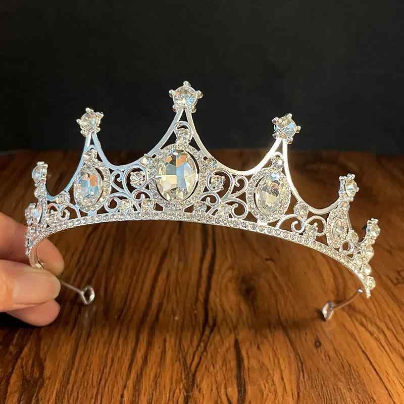 カチューシャ 女の子 男の子 ブライダル 花嫁 ティアラ 王冠 髪飾り ヘアアクセサリー ヘッドドレス 電気メッキ加工 ラインストーン 水晶 合金 シルバー 上品 高級感 キラキラ 輝く プリンセス 結婚式 発表会 パーティー
