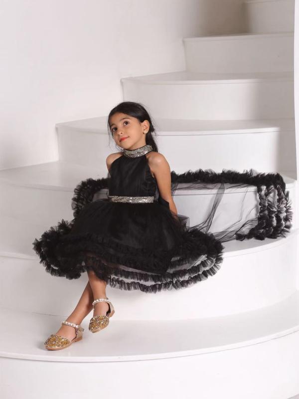ドレス キッズ 女の子 子供用 ワンピース フォーマル 発表会 結婚式 パーティー チュール ティアード フィッシュテール ホルターネック ロング丈 かわいい 高級感 ジュニア ブラック ホワイト ピンク 綿混 ポリエステル ノースリーブ 欧米風 インス