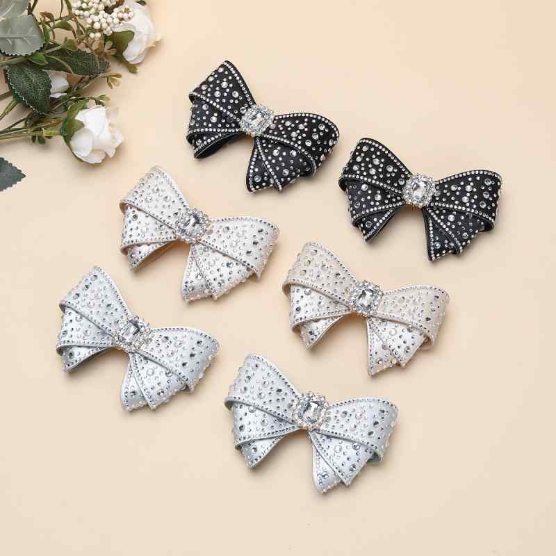 シューズ レディース シューズアクセサリー 靴飾り リボン ラインストーン ビジュー キラキラ 華やか エレガント おしゃれ パンプス スニーカー サンダル 靴用パーツ デコレーション 白 黒 アプリコット 結婚式 パーティー 普段使い オールシーズン