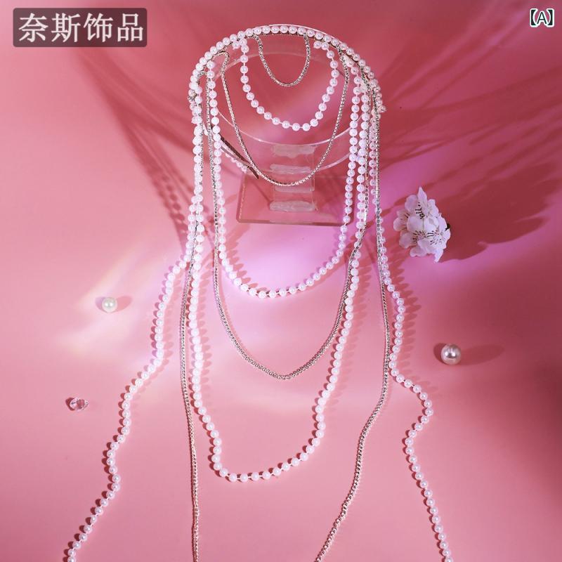 カチューシャ レディース ヘアアクセサリー パール パール ジルコニア ラインストーン タッセル 大ぶり 華やか ゴージャス 個性的 ホワイト リボン アシンメトリー 秋冬 高級感 結婚式 パーティー お呼ばれ 髪飾り