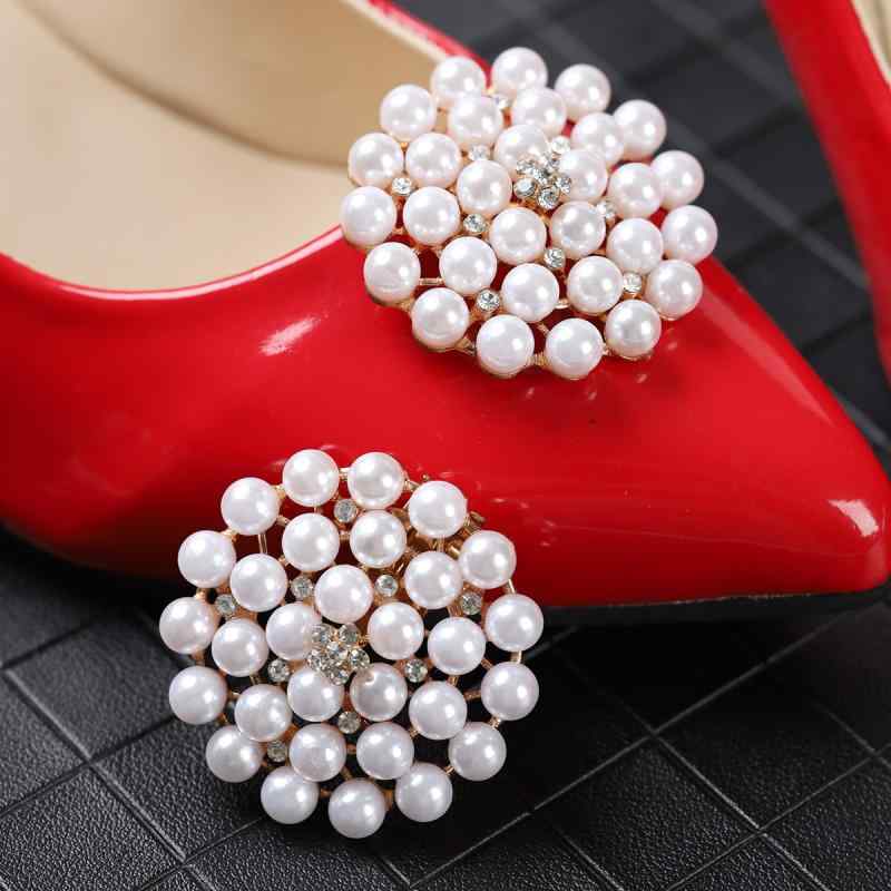 靴飾り レディース シューズアクセサリー ビジュー ラインストーン パール ラウンド 円形 パンプス サンダル スニーカー 高級感 シンプル キラキラ ゴールド シルバー 結婚式 パーティー 普段使い オールシーズン 取り外し