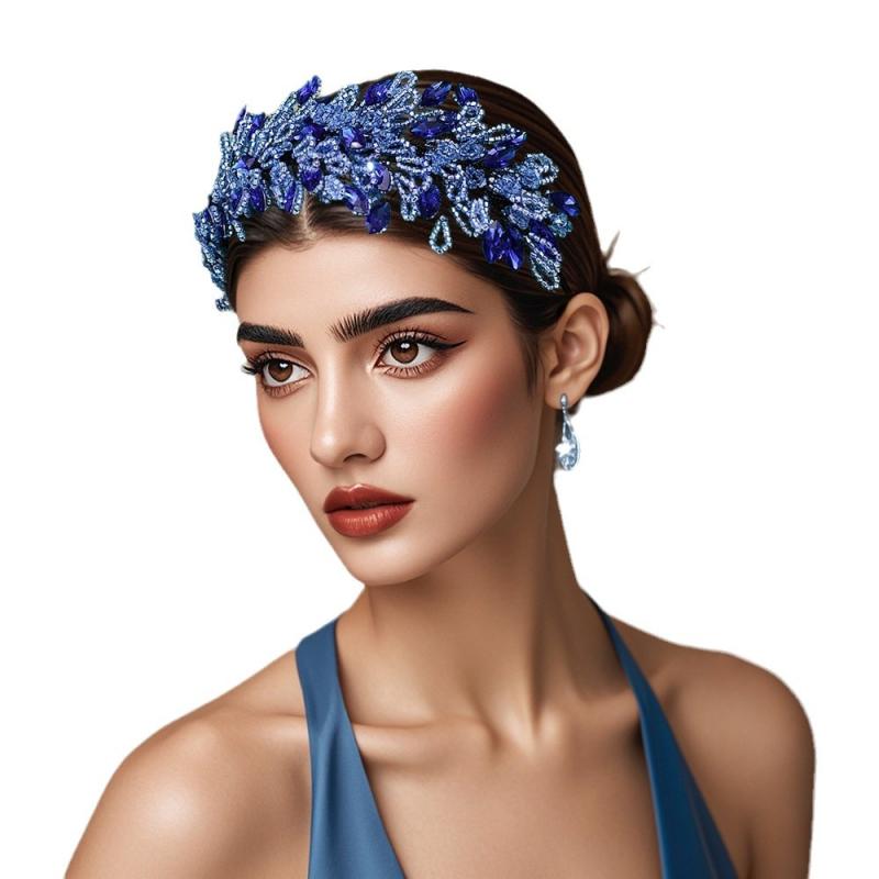 カチューシャ レディース ヘアアクセサリー クリスタル ジルコニア ビジュー キラキラ ビーズ フィッシュテール エレガント 上品 高級感 シンプル 大人かわいい パーティー 結婚式 普段使い 秋冬 パープル ブルー