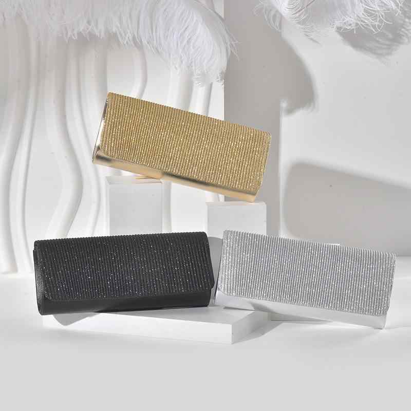 クラッチバッグ レディース 鞄 リボン チェーン ラメ スクエア 横型 上品 高級感 華やか 結婚式 披露宴 パーティー 小さめ PUレザー 合成皮革 ポーチ 手提げ 黒 金 銀 春夏 きれいめ エレガント