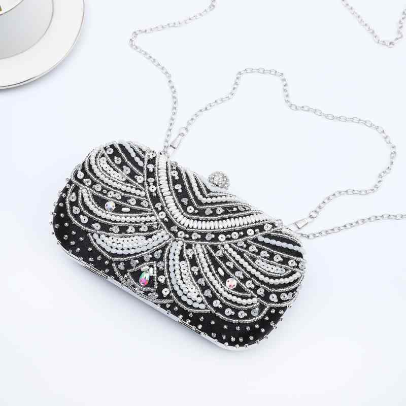 パーティーバッグ レディース クラッチ 結婚式 披露宴 二次会 ビーズ刺繍 高級感 フォーマル ドレス 鞄 ビジュー ポリエステル 軽量 小さめ シンプル ブラック シルバー アプリコット スマホサイズ 留め具 スクエア