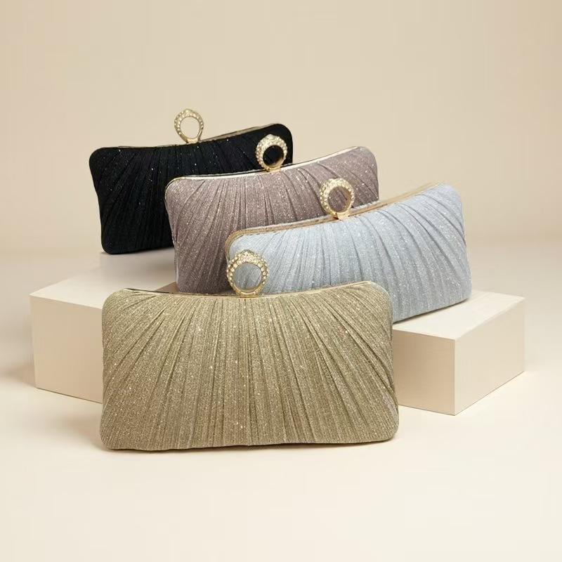 クラッチバッグ レディース パーティー イブニング 鞄 ショルダー 斜め掛け プリーツ ギャザー 合成皮革 フェイクレザー フォーマル チャイナドレス 披露宴 結婚式 二次会 枕型 高級感 レトロ モダン おしゃれ かわいい ゴールド シルバー ピンク