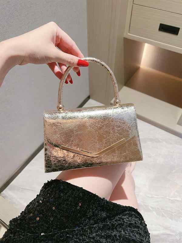 クラッチバッグ レディース ミニポーチ カバン 結婚式 二次会 披露宴 フォーマル チャイナドレス メタリック 光沢 高級感 ゴールド 金 スクエア型 合成皮革 ポリエステル コンパクト 軽量 マグネット開閉 スマホ収納