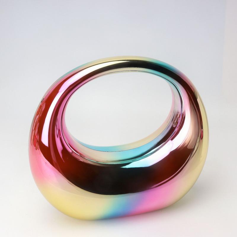 ハンドバッグ レディース クラッチ 鞄 パーティー ハーフムーン 三日月 アクリル スパンコール チェーン マグネット 華やか キラキラ 高級感 春夏 ゴールド シルバー ブラック 結婚式 二次会 お呼ばれ コンパクト