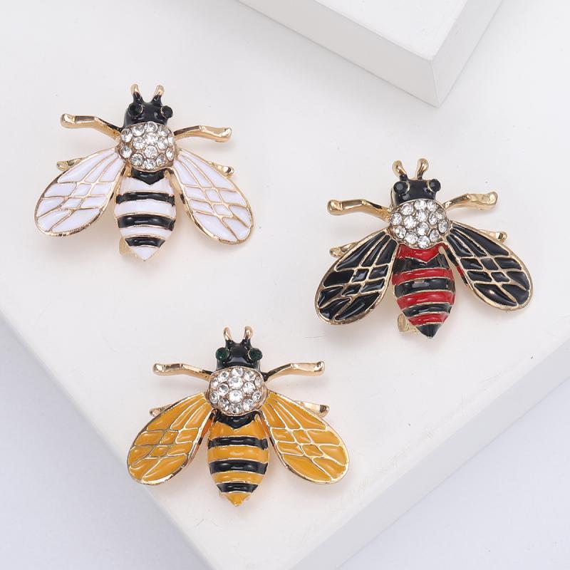 ブローチ レディース ミツバチ 蜜蜂 昆虫 欧米風 かわいい ミニ ピンバッジ アクセ...