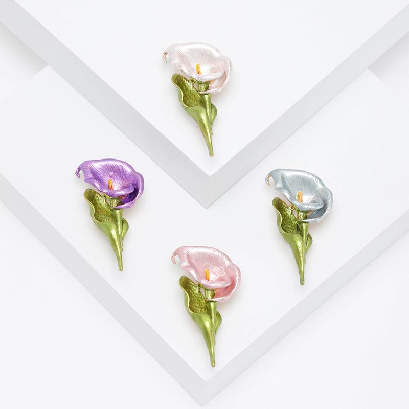Other - ブローチ レディース コサージュ 花 カラーリリー ボタニカル 合金 エナメル 上品 エレガント 高級感 華やか シンプル かわいい 清楚 韓国 襟ピン 結婚式 卒園式 入学式 春夏 ピンク パープル ブルー