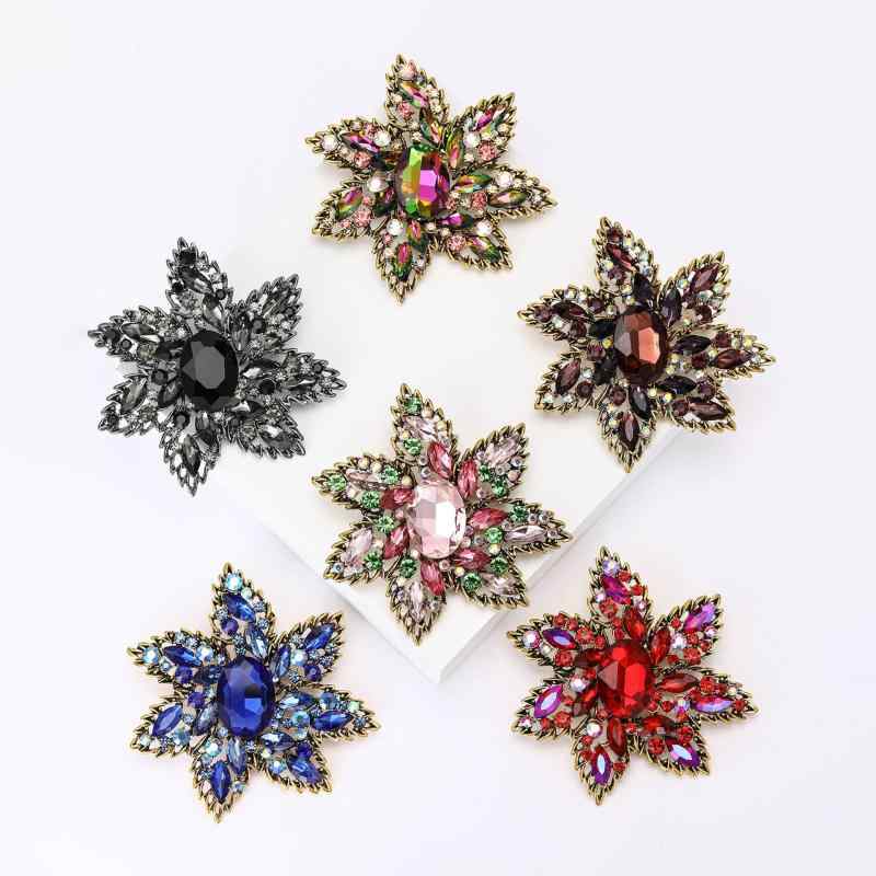 ブローチ レディース コサージュ ピンバッジ アクセサリー 花 フラワー モチーフ ラインストーン 合金 ビンテージ風 レトロ 高級感 華やか エレガント 秋冬 結婚式 スーツ ジャケット ブラック ピンク ブルー