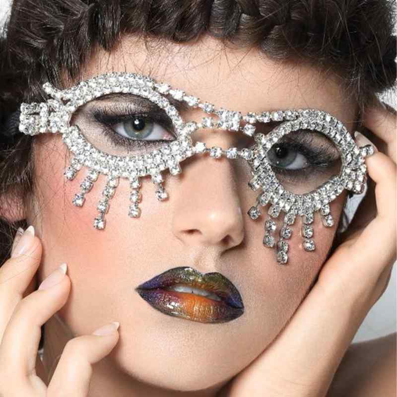 メガネフレーム レディース 眼鏡 アクセサリー アイウェアチェーン ジルコニア ラインストーン タッセル フリンジ 透かし ラウンド オーバル 欧米風 シルバー ゴールド 通勤 普段使い パーティー 春夏 合金 メタル 華やか 個性的 ゴージャス