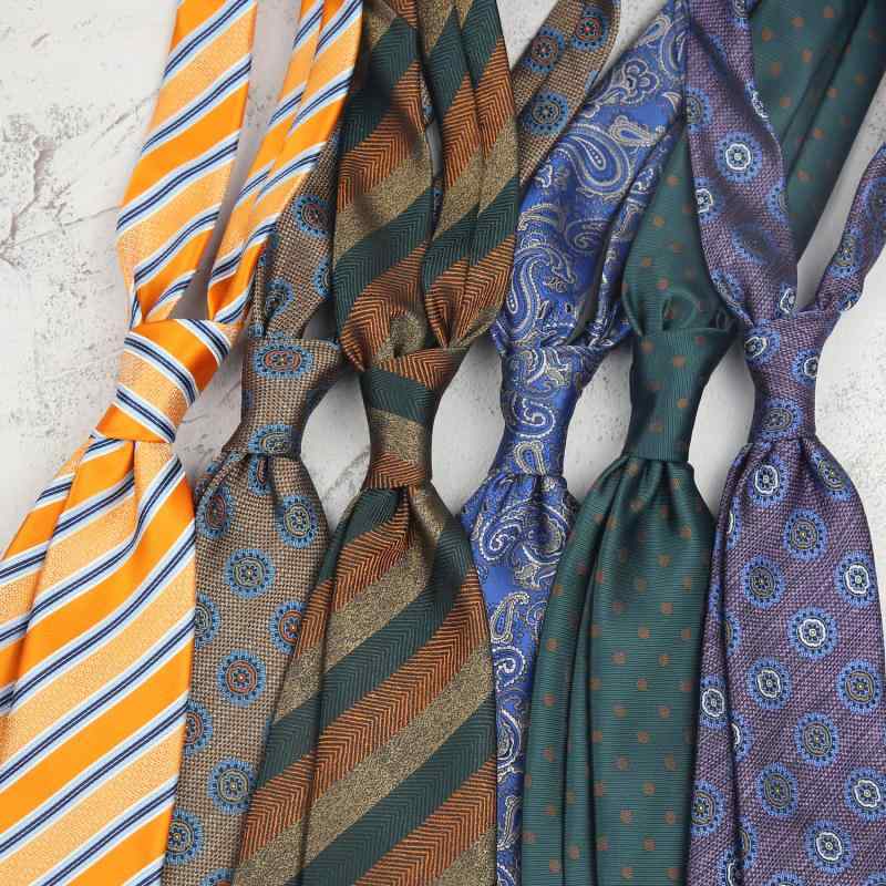 ・カテゴリ: ネクタイ・スタイル: カジュアル・対象: メンズ・対象年齢: 大人・素材: ポリエステル・大剣幅: 約8cm・形状: レギュラー・柄: ストライプ・: ジオメトリック・加工方法: ジャガード織り