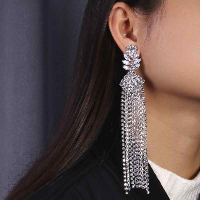 ピアス レディース 揺れる 欧米 幾何学 菱形 ジオメトリック タッセル レトロ ヴィンテージ風風 アクセサリー ジュエリー 電気メッキ加工 ラインストーン ジルコニア 上品 シルバー ゴールド 通勤 秋冬 大ぶり