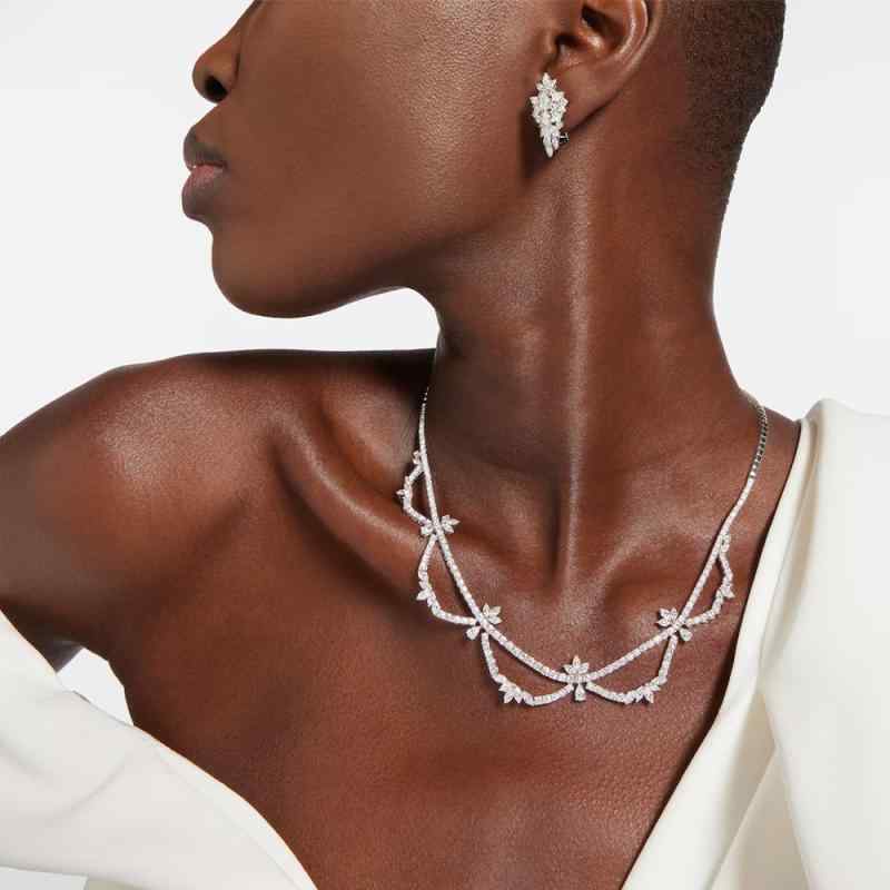 ネックレス レディース ペンダント 首飾り アクセサリー リーフ 葉 植物 ボタニカル モチーフ ジルコニア ラインストーン ビジュー 多層 重ね付け風 電気メッキ加工 個性的 華やか 高級感 シルバー ゴールド 通勤 オフィス お出かけ 秋冬