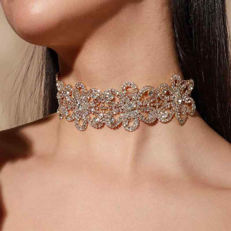 ネックレス レディース チョーカー 鎖骨チェーン フラワー 花モチーフ 大ぶり パンク風 ジルコニア ラ..